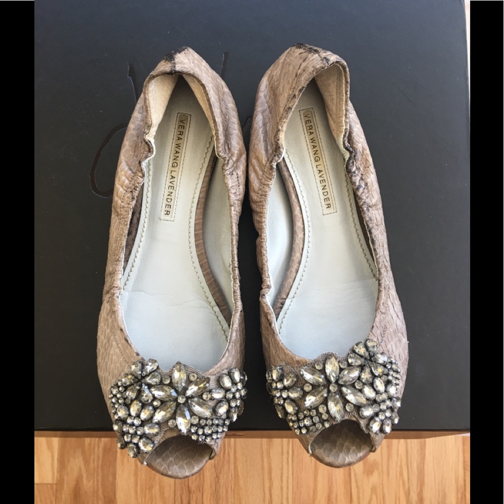 Flats peep toe